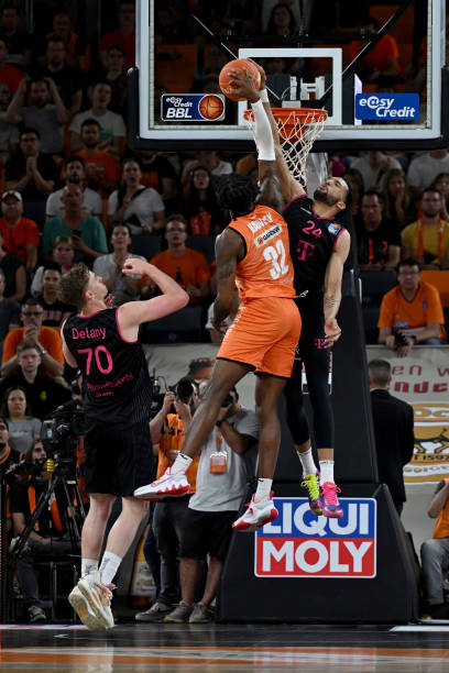 困境的队伍 困境的队伍