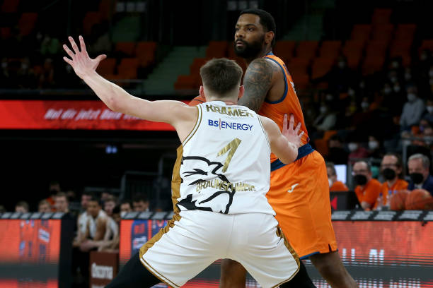 他对自我定 他对自我定