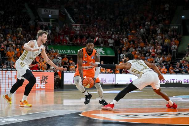 伤病及战术 伤病及战术